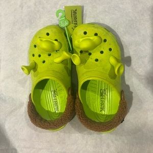 SHREK CROCS